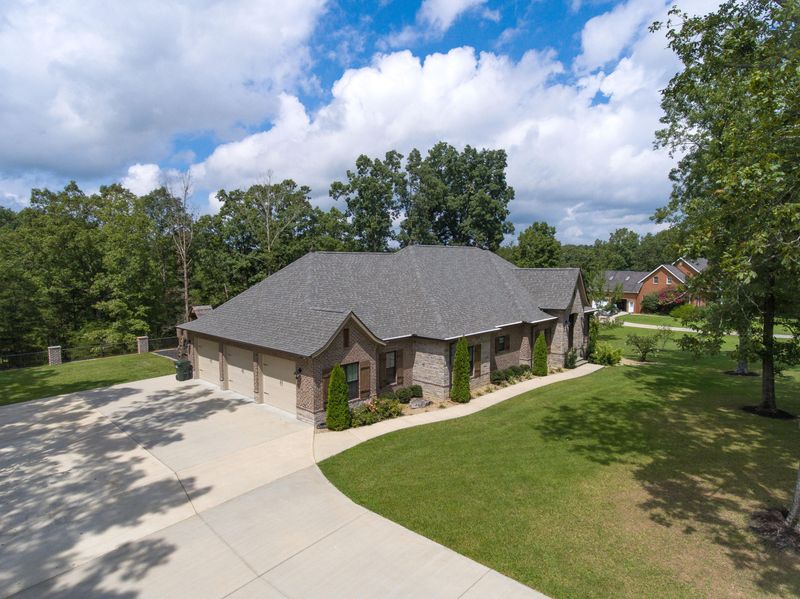 176 Cedar Ridge Ln, Crossville, TN 38555
