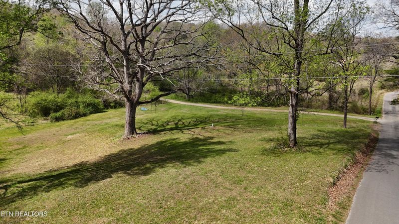 176 County Road 733, Calhoun, TN 37309