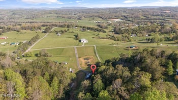 176 Humingbird Ln, Sharps Chapel, TN 37866