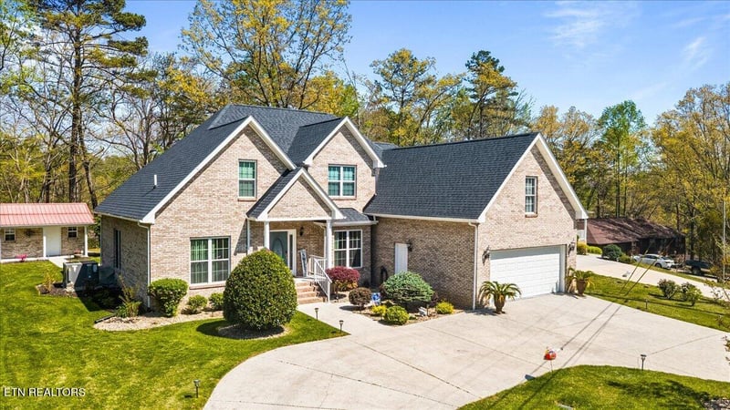 176 Mineral Springs Ln, Jacksboro, TN 37757
