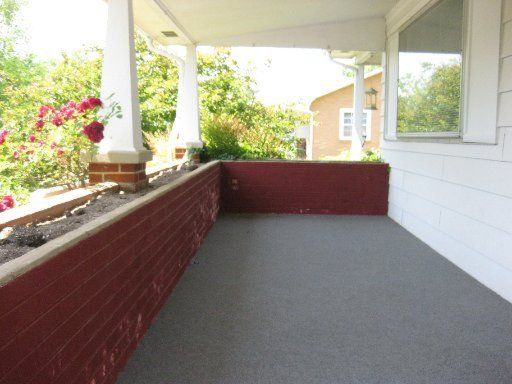 176 Outer Dr, Oak Ridge, TN 37830