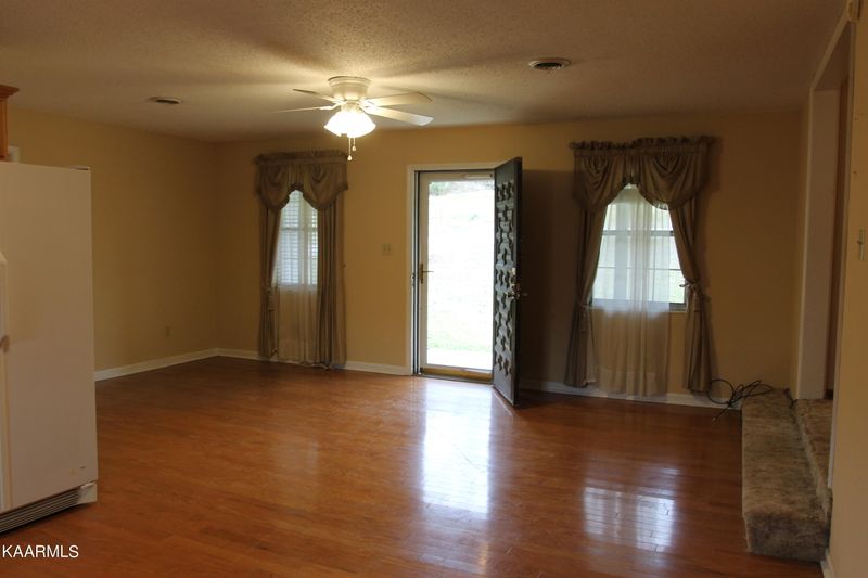 1760 E Union Valley Rd, Seymour, TN 37865