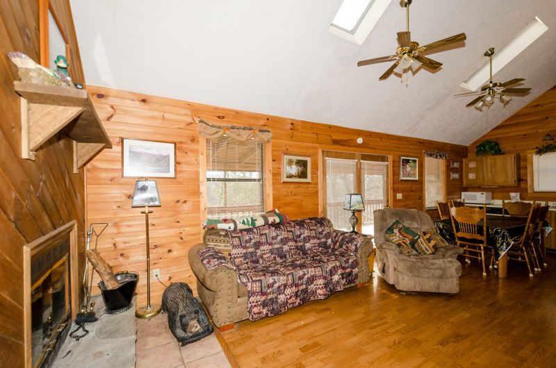 1765 Timber Ridge Way, Sevierville, TN 37876
