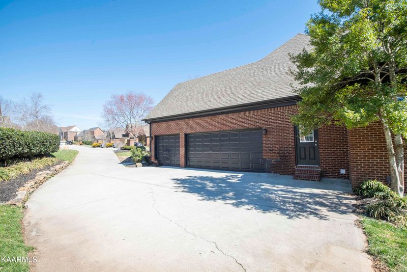 1768 Redgrave Rd, Knoxville, TN 37922