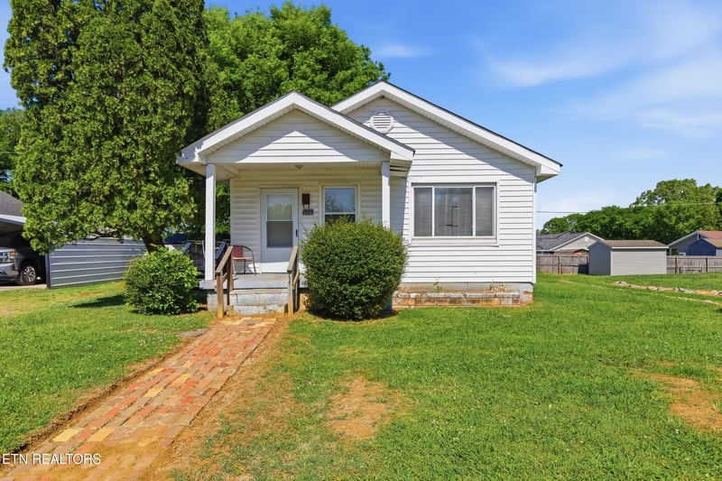 177 E Newton St, Alcoa, TN 37701