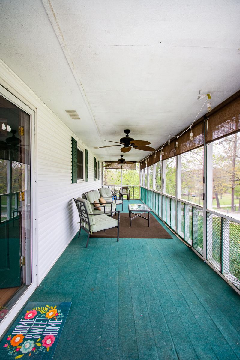 177 Forest Hills Dr, Harriman, TN 37748