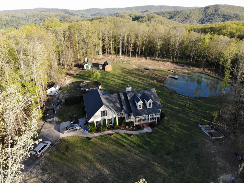 177 Grouse Ridge Grove Rd, Harriman, TN 37748