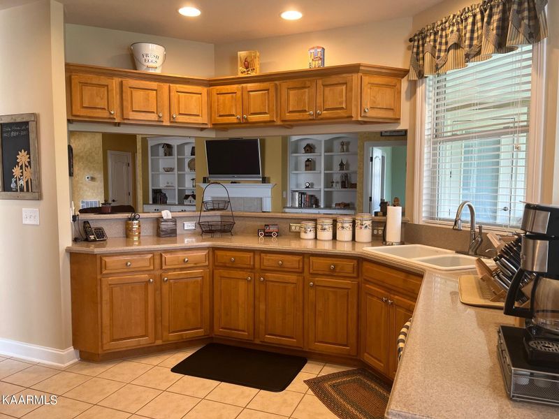 177 Heron Ct, Vonore, TN 37885