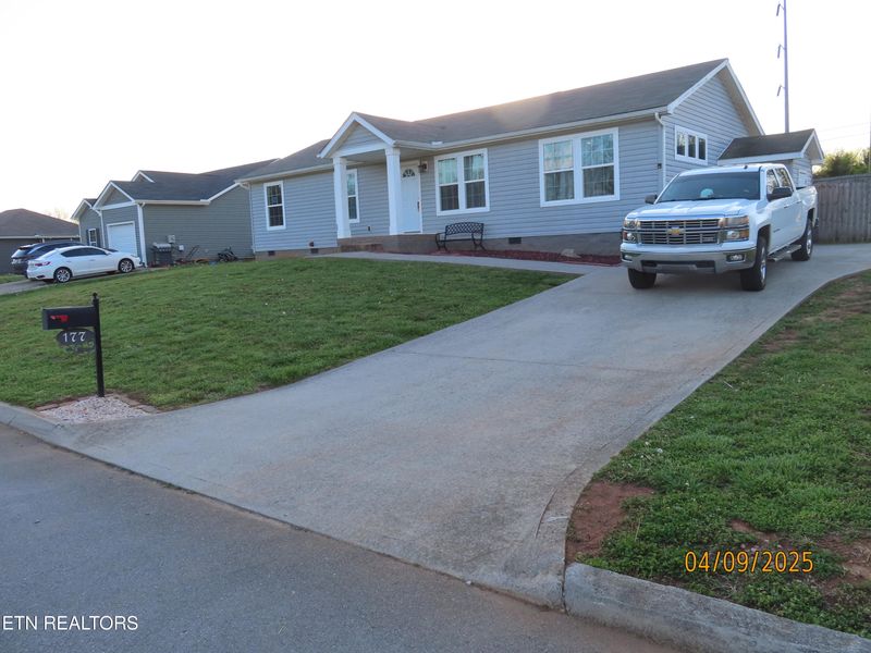 177 Holly Grove Ln, Loudon, TN 37774