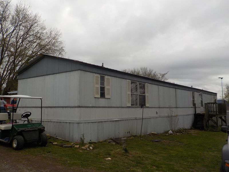 177 Hughes Ln, Bean Station, TN 37708