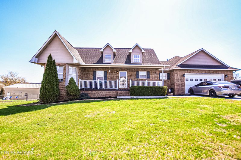 177 Magnolia Ln, Jacksboro, TN 37757
