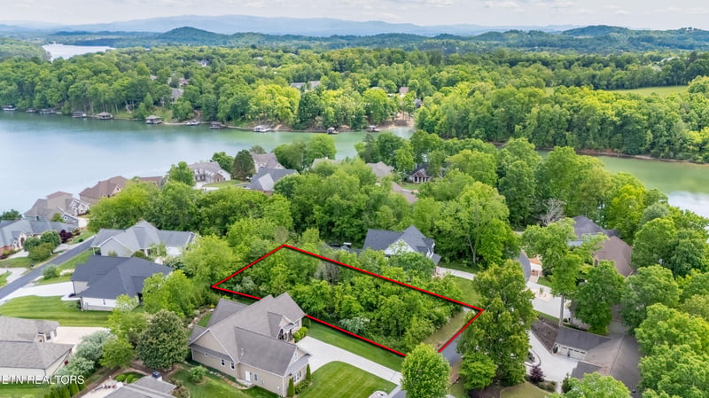 177 Oonoga Way, Loudon, TN 37774