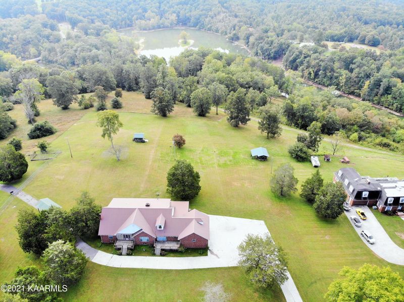 177 Red Cedar Rd, Lafollette, TN 37766