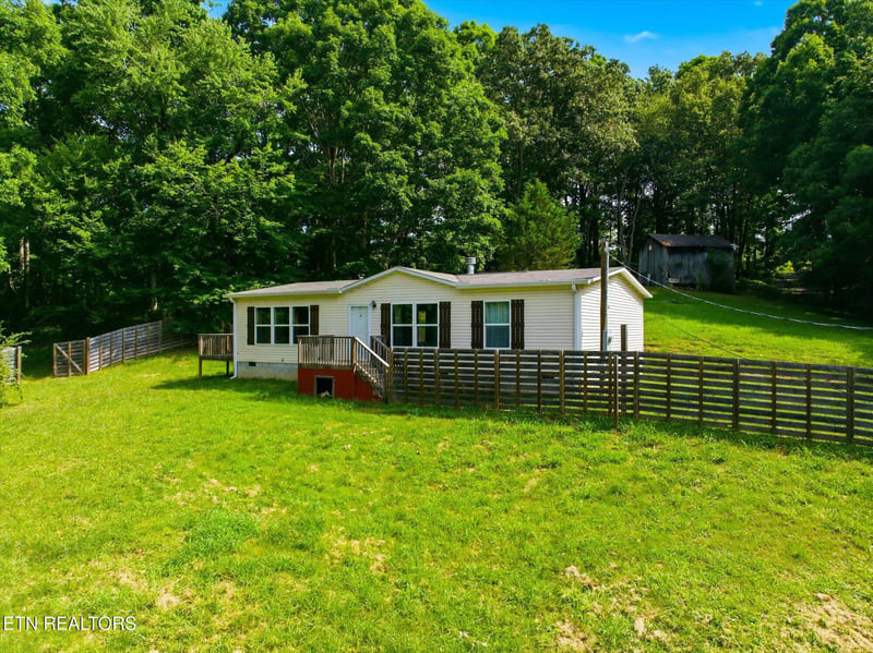 17735 Vonore Rd, Loudon, TN 37774
