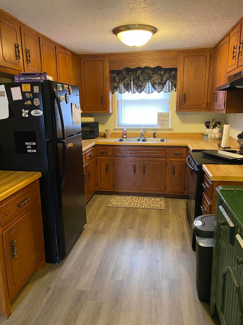 1776 Eureka Rd, Rockwood, TN 37854