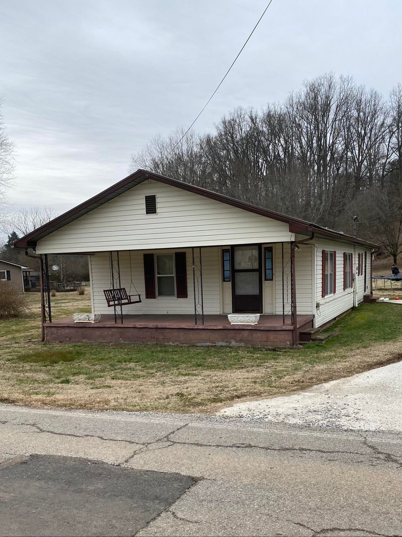 1776 Eureka Rd, Rockwood, TN 37854
