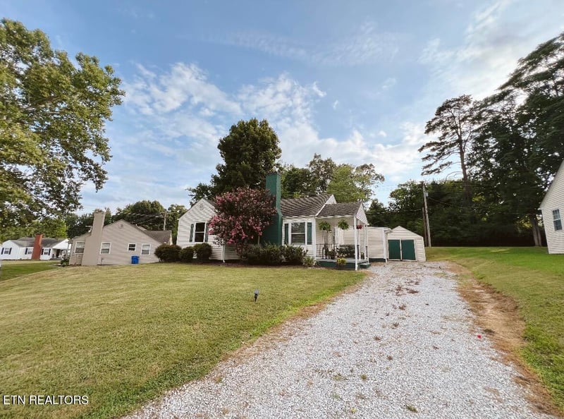 1777 Dalton St, Alcoa, TN 37701