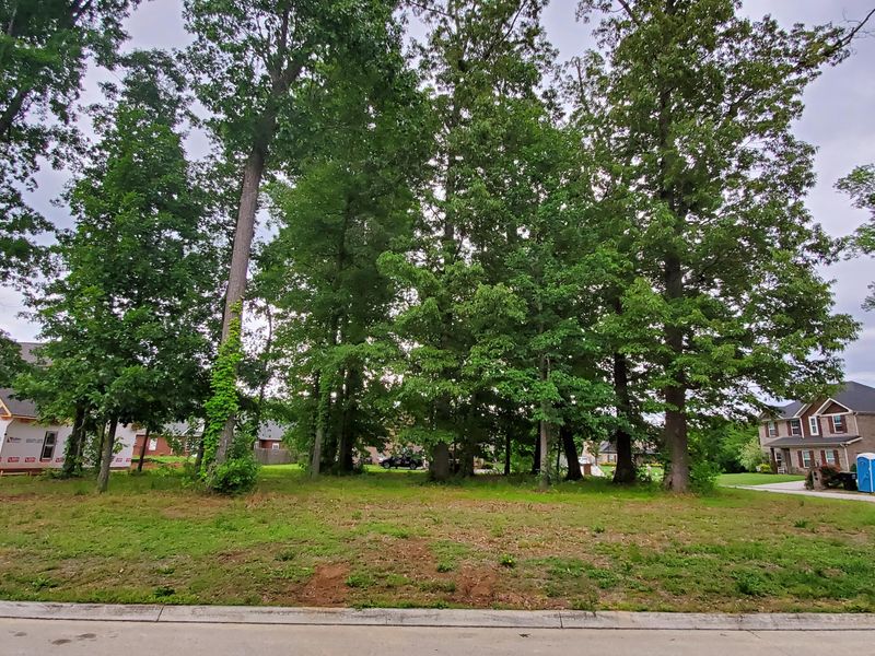 178 Biscayne Dr, Lenoir City, TN 37771