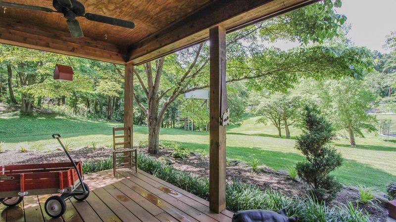 178 Bostie Maire Ln, Clinton, TN 37716