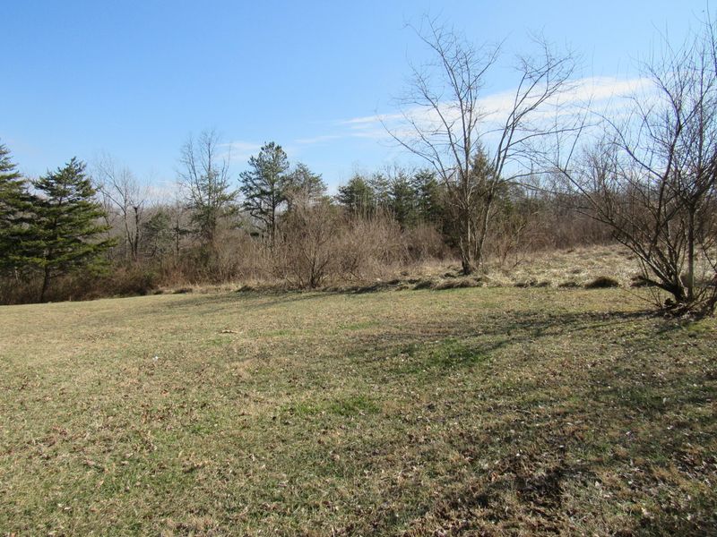 178 Cardinal Ln, Robbins, TN 37852