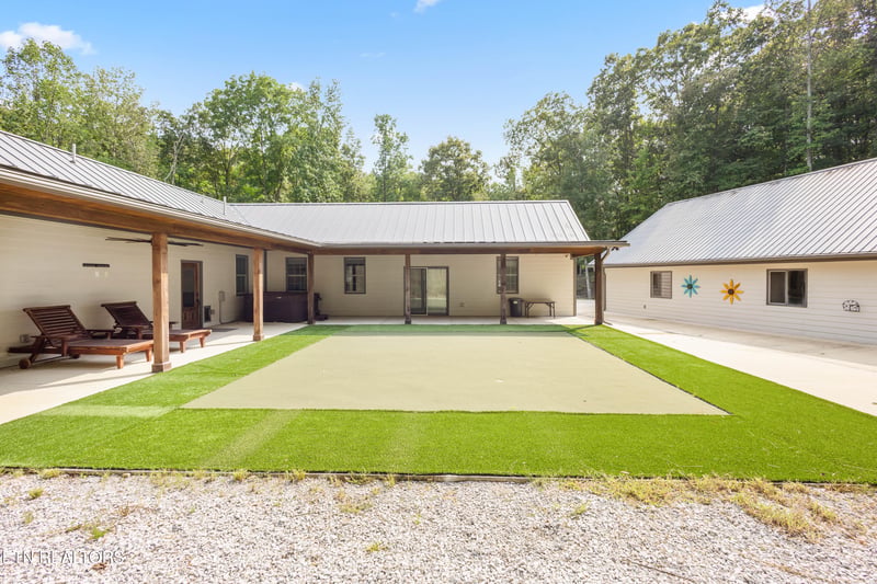 178 Emerald Pointe Cir, Rockwood, TN 37854