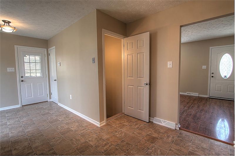 178 Glenn Cir, Powell, TN 37849
