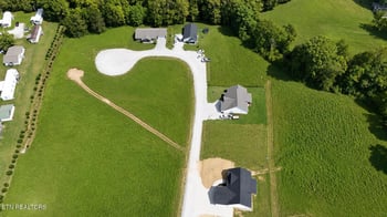 178 Hemlock Springs Dr, Helenwood, TN 37755
