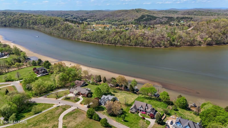 178 Marble Bluff Dr, Kingston, TN 37763