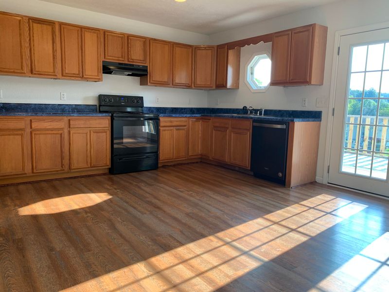 178 Spring View Dr, Lafollette, TN 37766