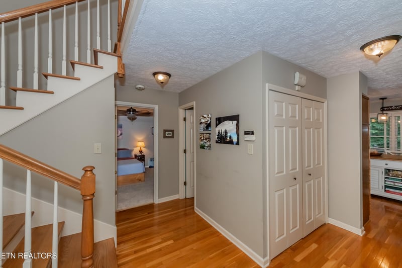 178 W Norris Rd, Norris, TN 37828