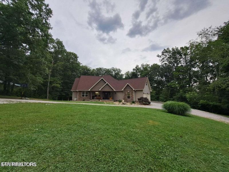 178 Woods Hill Rd, Helenwood, TN 37755