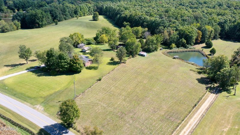1781 Meister Hills Rd, Deer Lodge, TN 37726