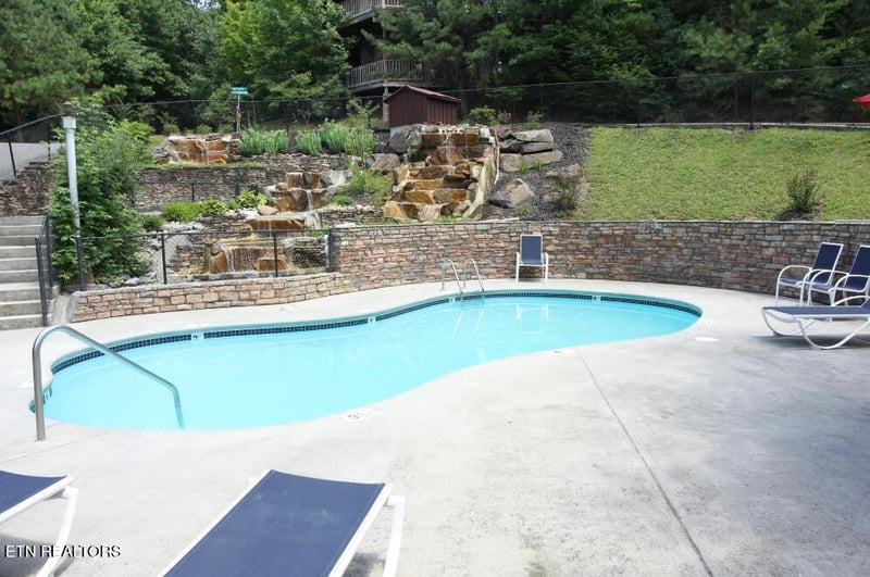 1781 Mountain Shadows Way, Gatlinburg, TN 37738