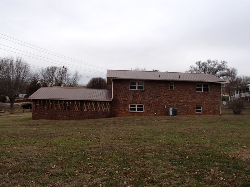 1783 Fairfax Cir, Morristown, TN 37814