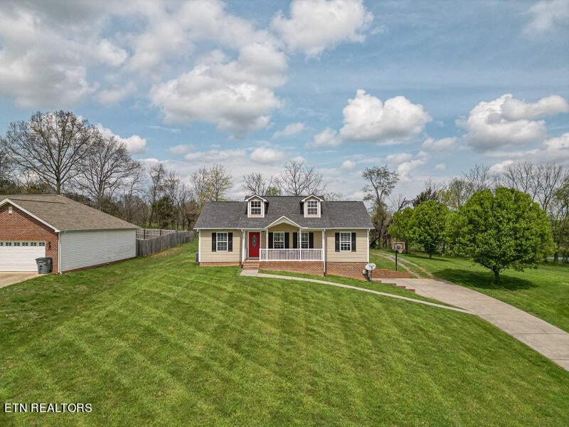 1784 Butterfly Ct, Whitesburg, TN 37891