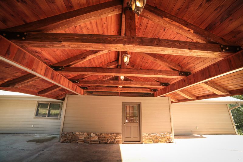 1785 Brooks Rd, Greenback, TN 37742