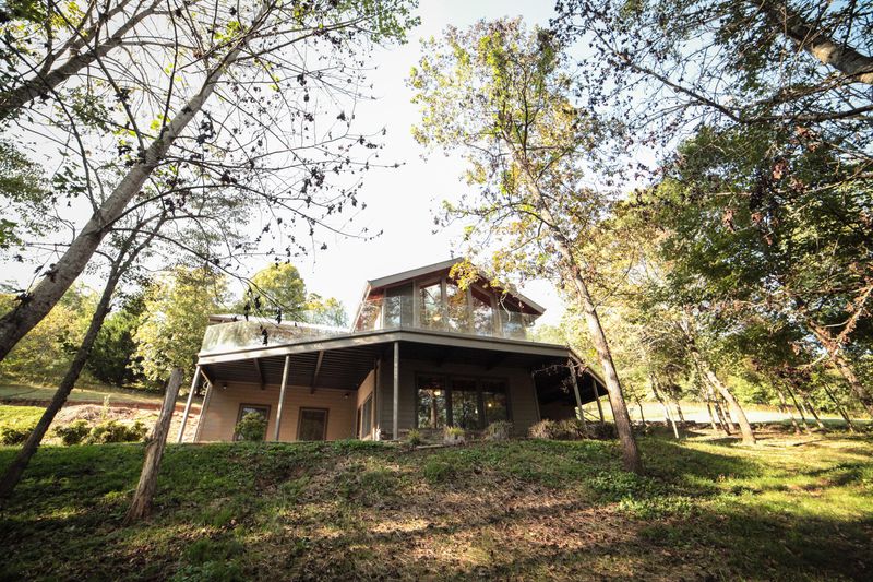 1785 Brooks Rd, Greenback, TN 37742