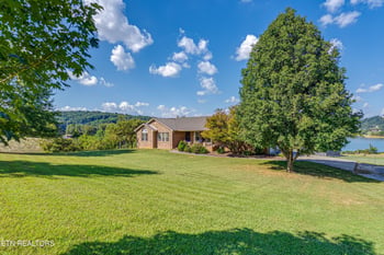 1789 Tater Hill Rd, Bean Station, TN 37708