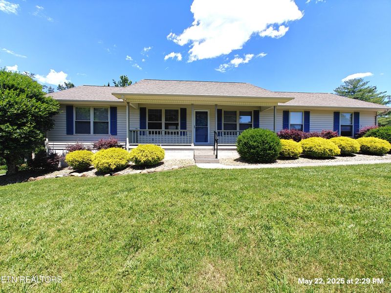 179 Depew Dr, Loudon, TN 37774