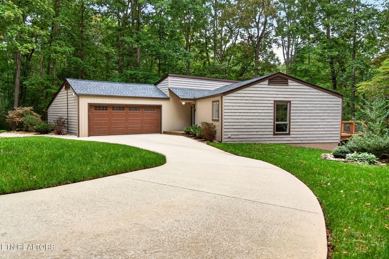 179 Devon Rd, Crossville, TN 38558