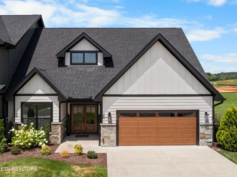 179 Island Cir, Loudon, TN 37774