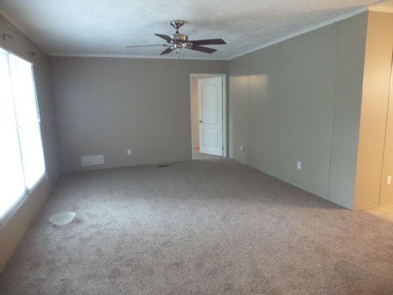 179 Ogle Rd, Madisonville, TN 37354