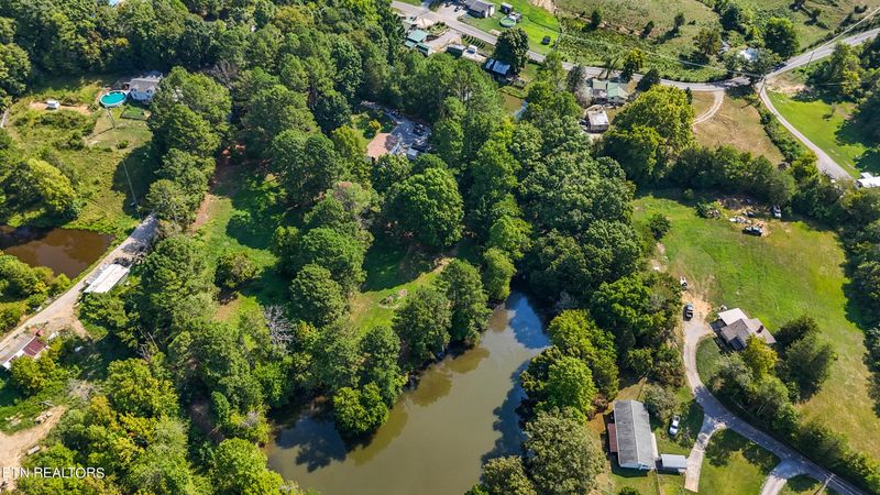 179 Smith Rd, Clinton, TN 37716