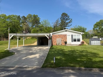179 Troxel Dr, Oneida, TN 37841