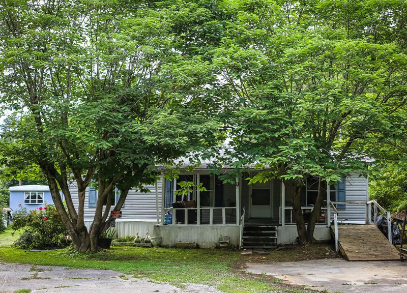 1790 Pine Grove Providence Rd, Loudon, TN 37774