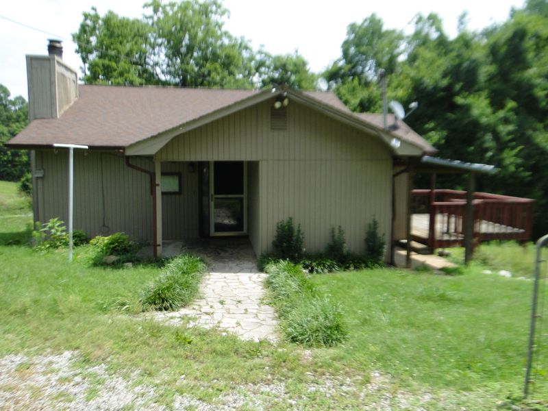 1795 Chandler Rd, Louisville, TN 37777