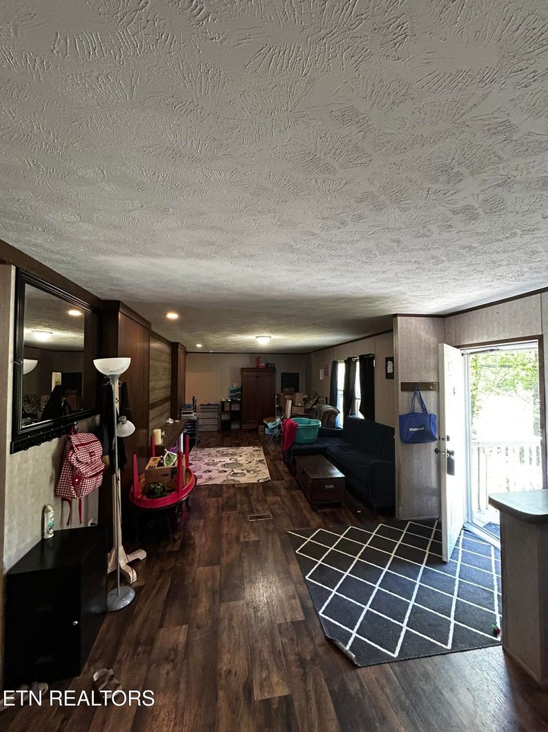1796 Pine Grove Providence Rd, Loudon, TN 37774