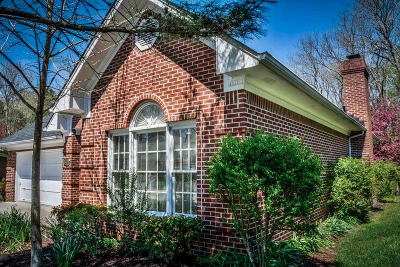 18 Bellhaven Ln, Oak Ridge, TN 37830