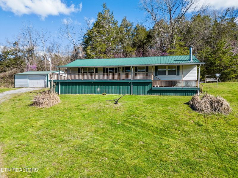 180 Circle Dr, Maynardville, TN 37807