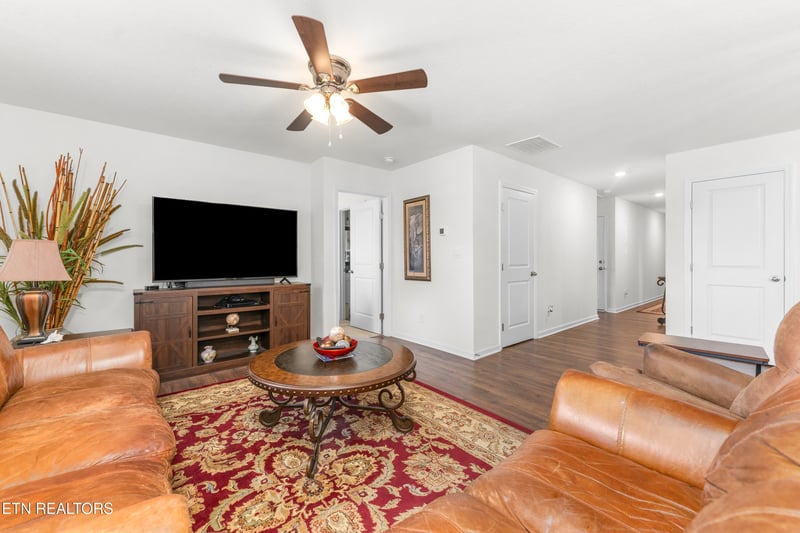 180 Crescent Cir, Niota, TN 37826